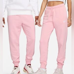 NIKE Sportswear Club Fleece Women’s Sweatpants